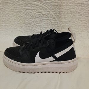 Nike Court Vision Alta Black White Sneakers Tennis shoes Women's 6.5 Classic